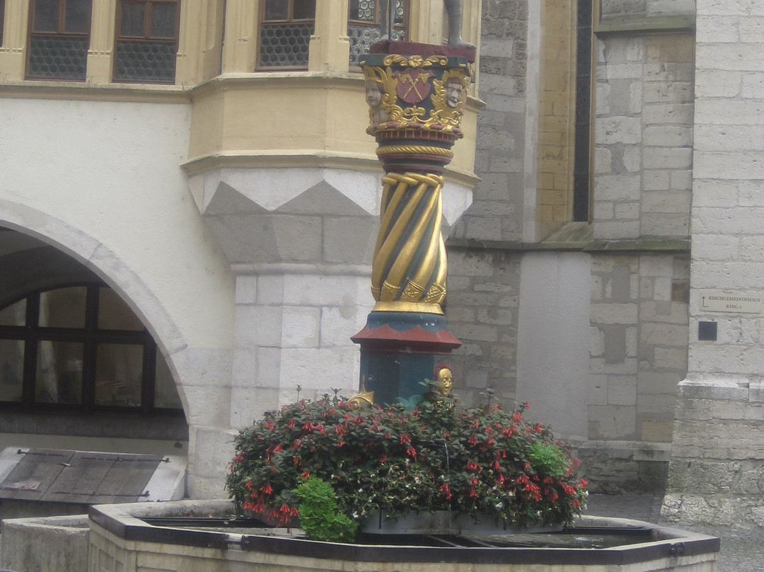 Fontaine du Banneret-比尔必去景点