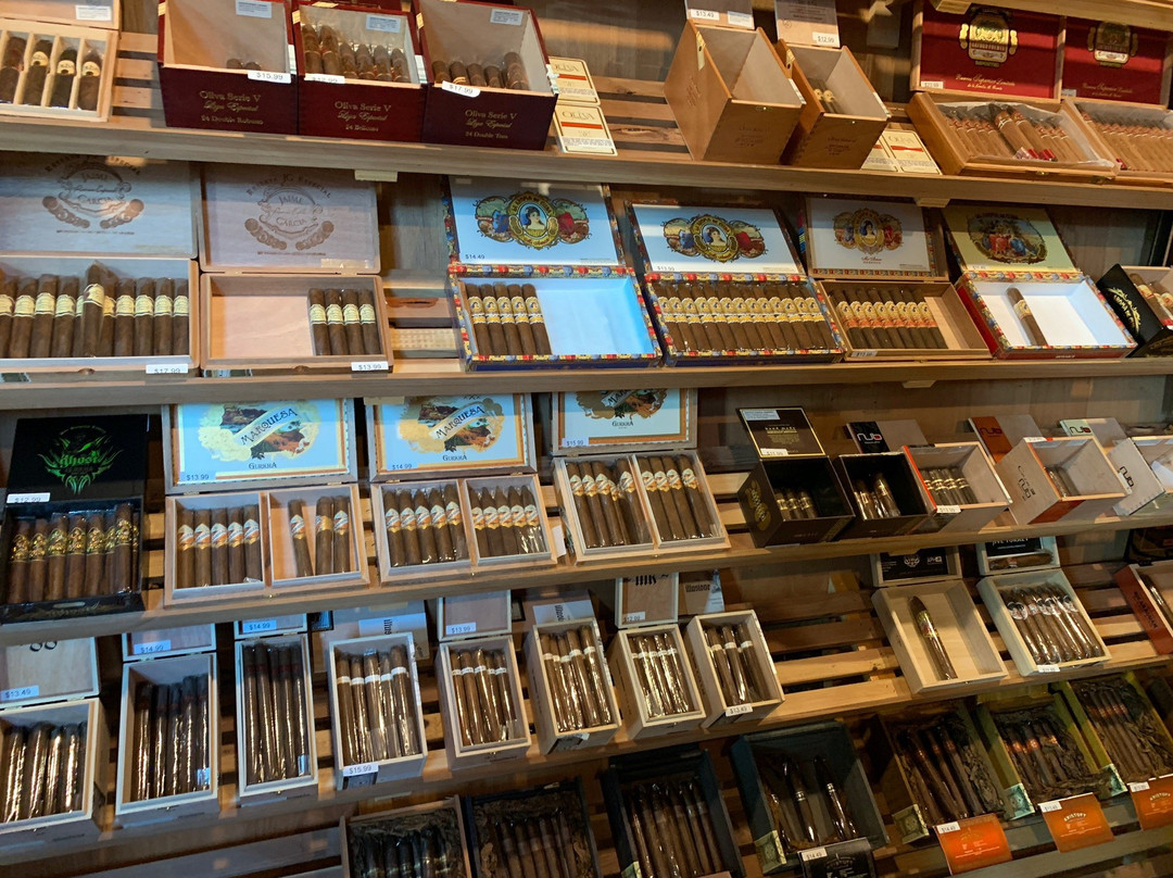 La Aroma De Havana Cigar Lounge景点图片