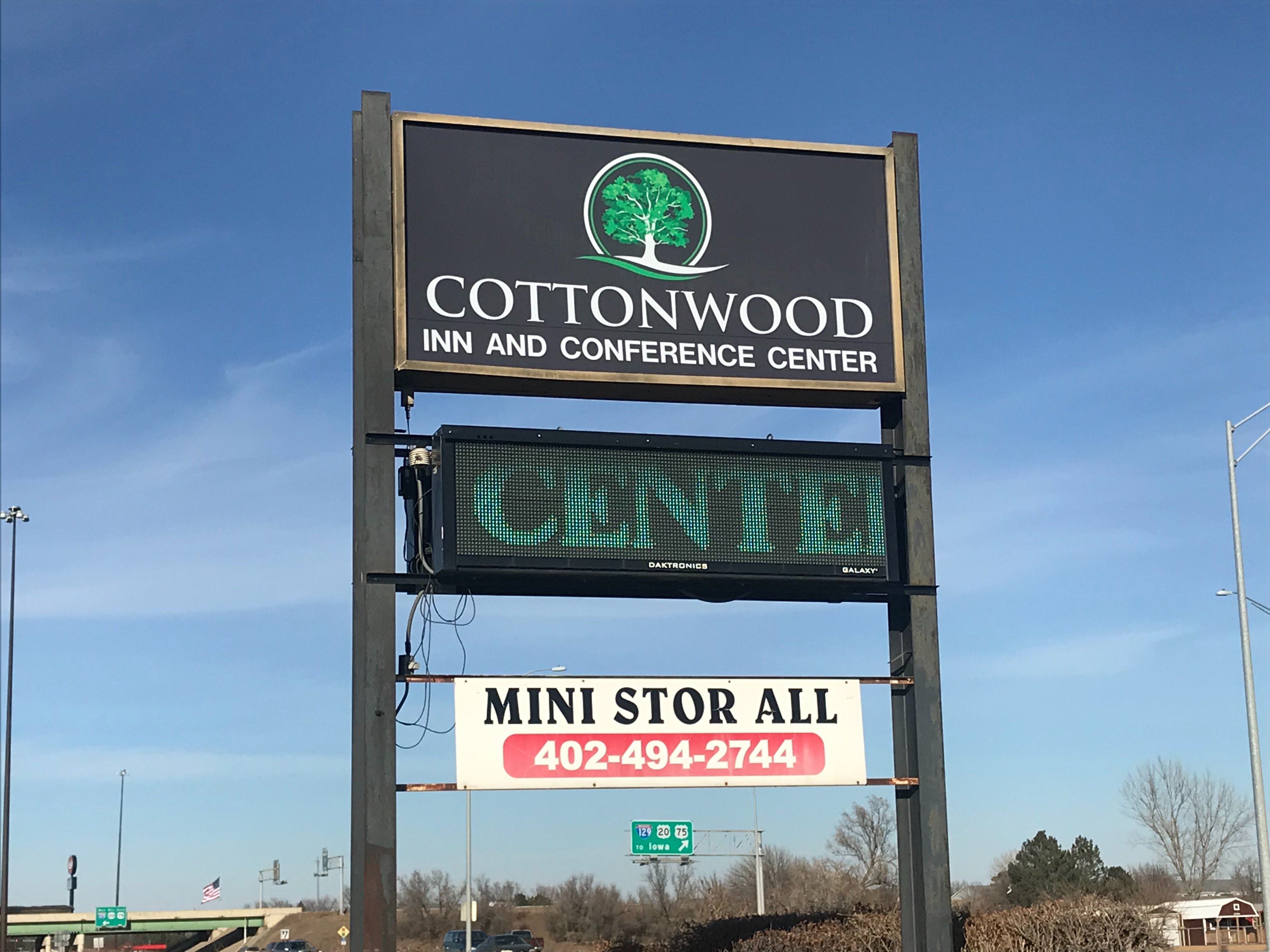Cottonwood Inn and Conference Center-浴室