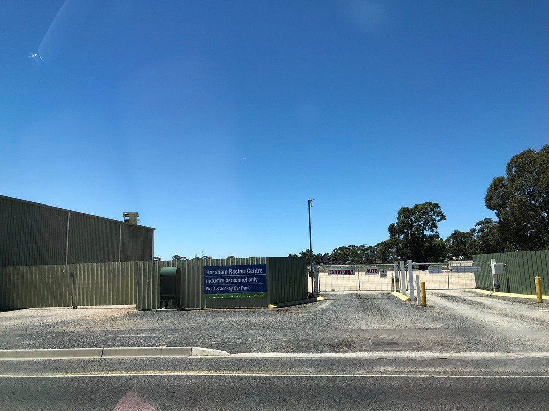 Horsham Racecourse-霍舌姆必去景点