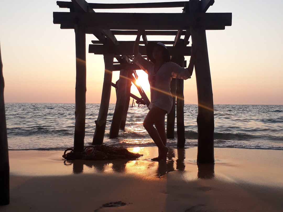 Sunset Beach Yoga, Reiki, Massage & Accupuncture-高龙撒冷岛必去景点