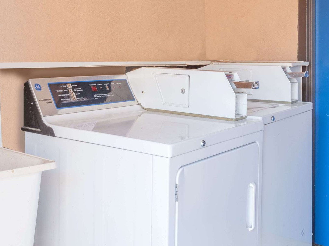 Days Inn by Wyndham Elkton Newark Area主图