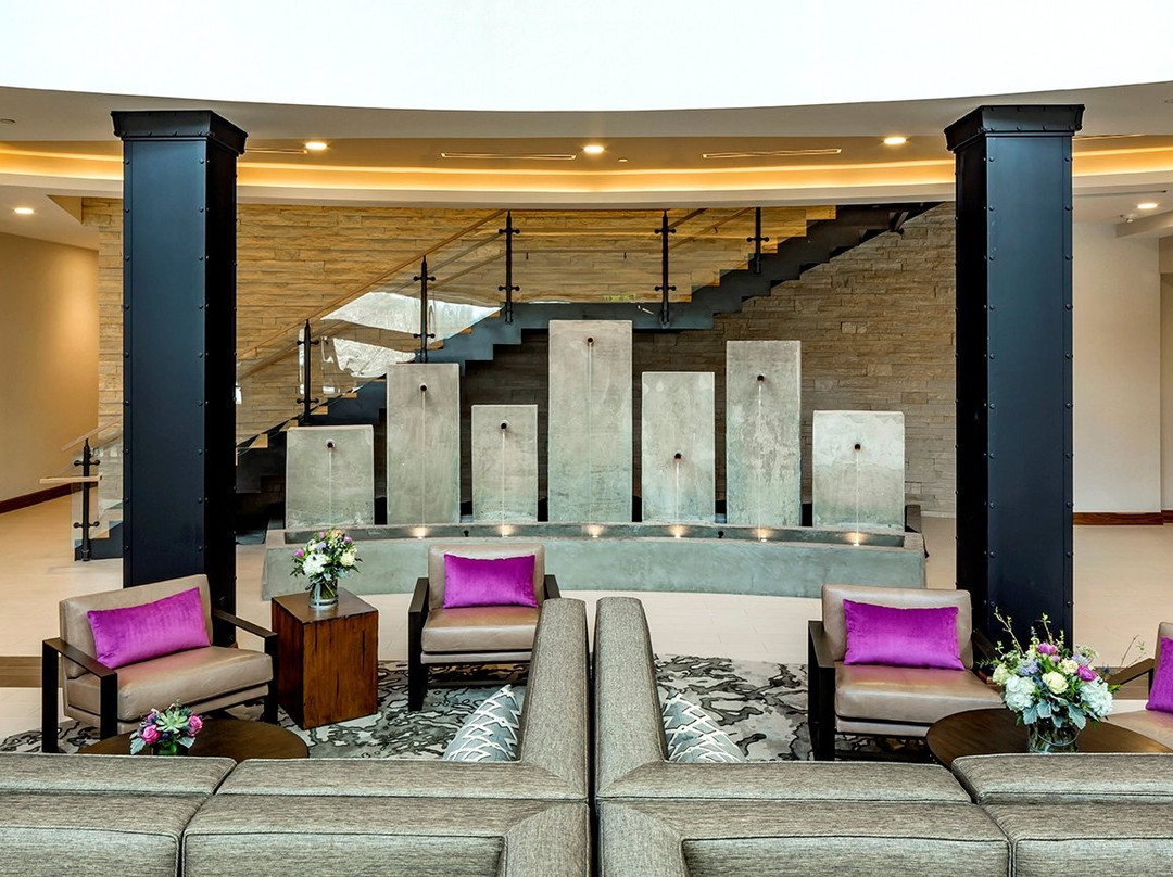 Embassy Suites by Hilton Berkeley Heights主图