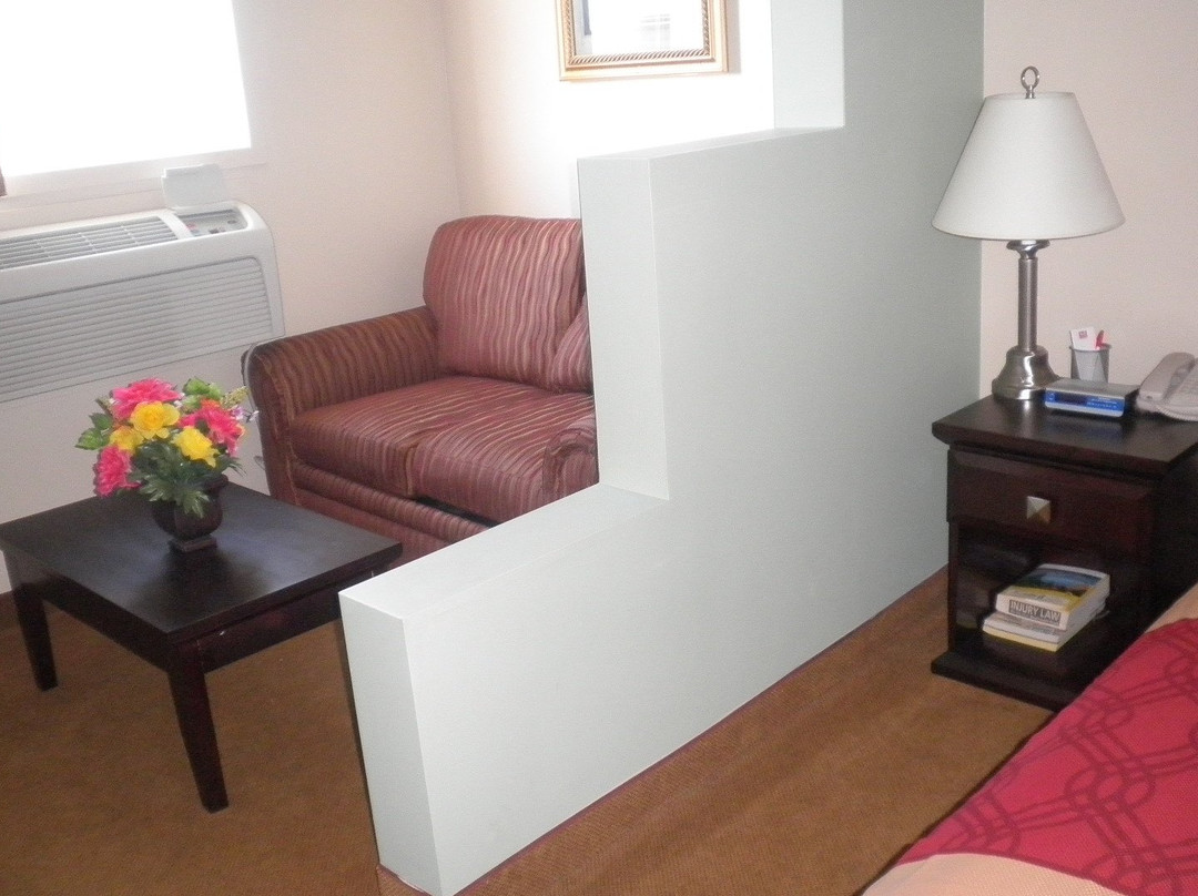 Travel Inn & Suites Innisfail主图