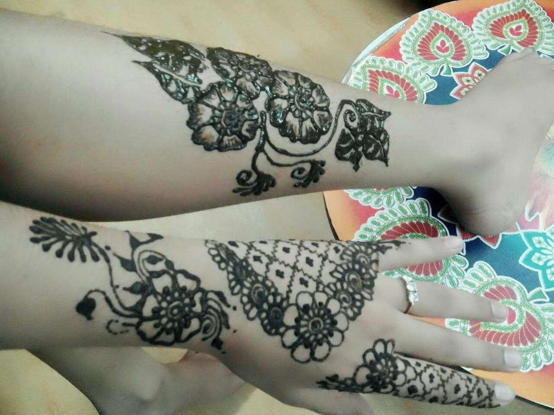 Raj Heena Painting-乌代布尔必去景点