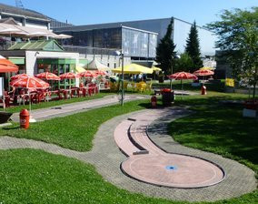 Minigolf de Neuchatel la Canebière-纳沙泰尔必去景点