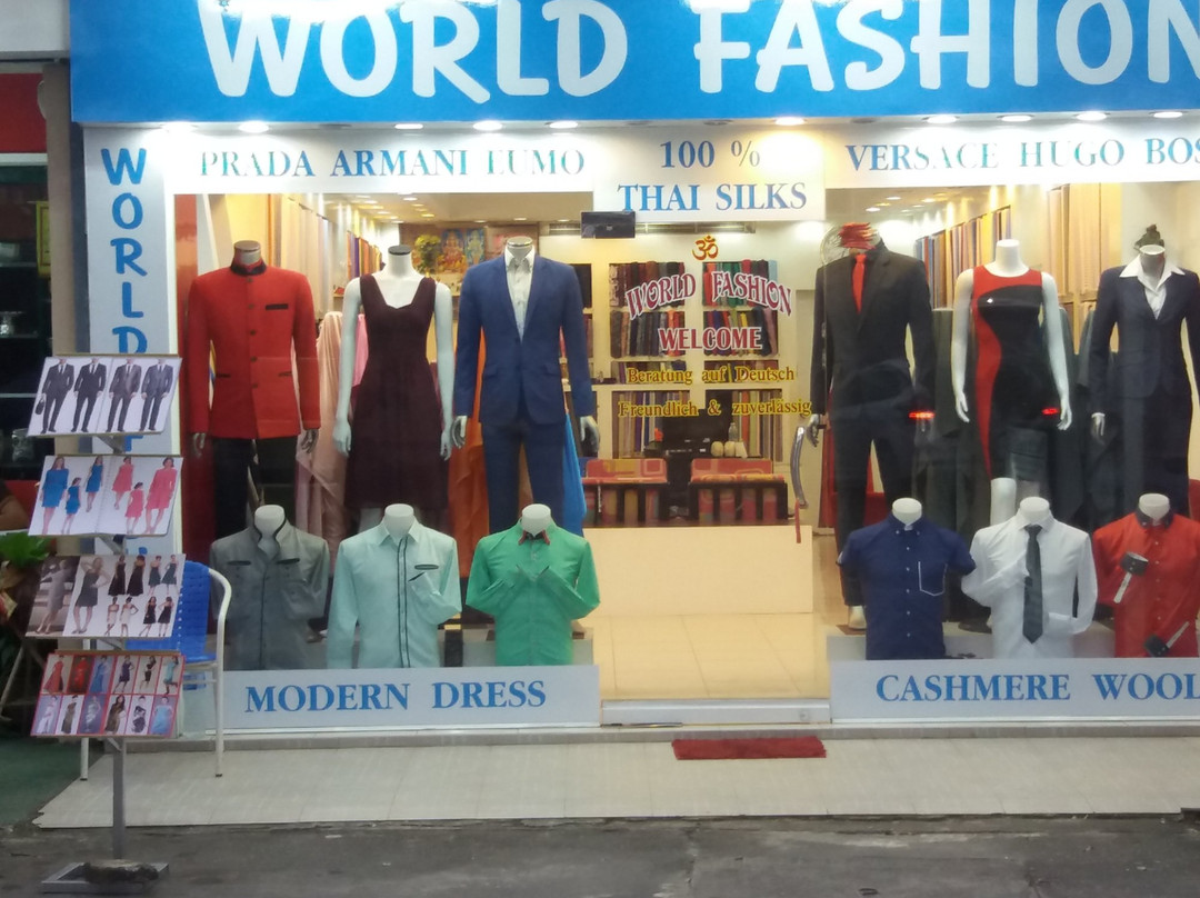 World Fashion Khao Lak景点图片