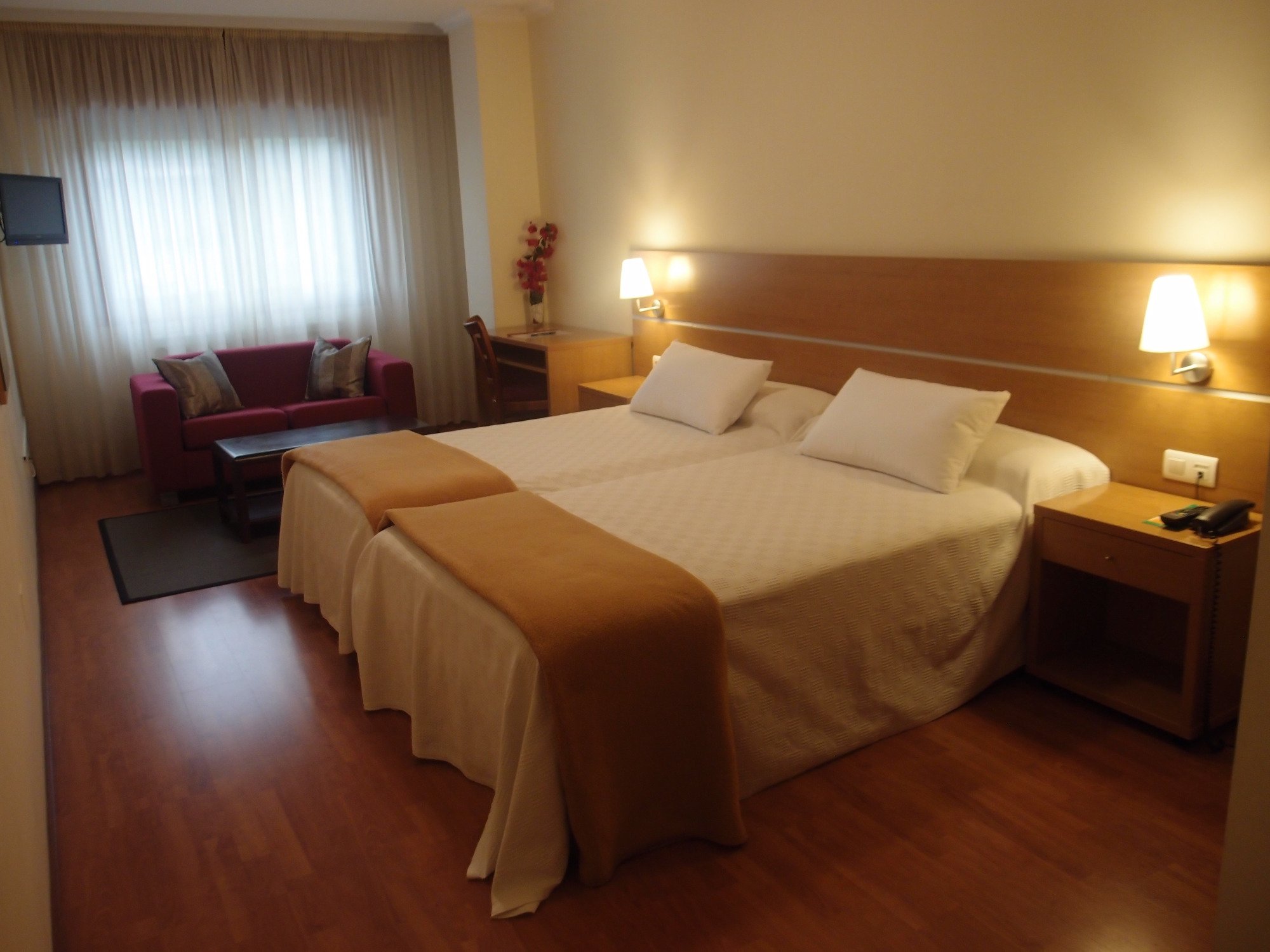 Hotel Avión Vigo-官方