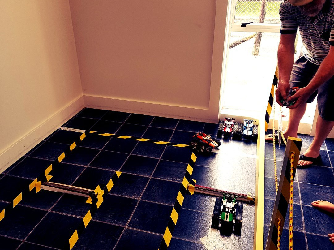 Spike's Bricks & Models景点图片