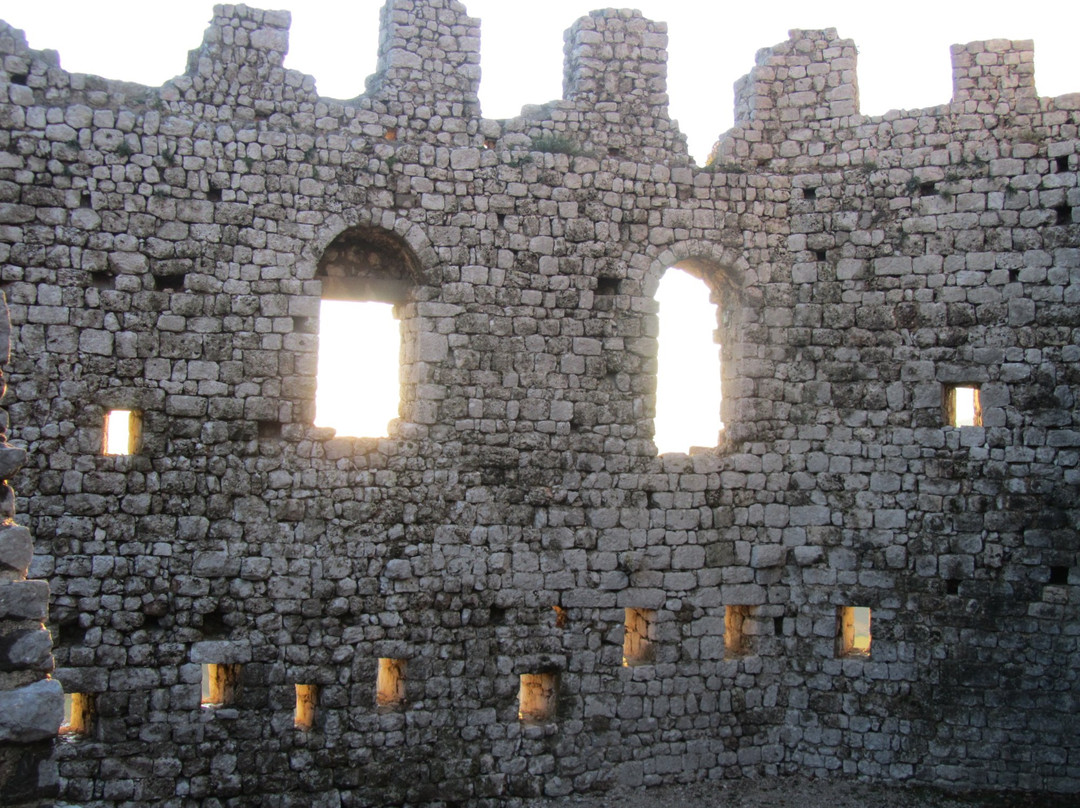 Castello di Toppo (Travesio)景点图片