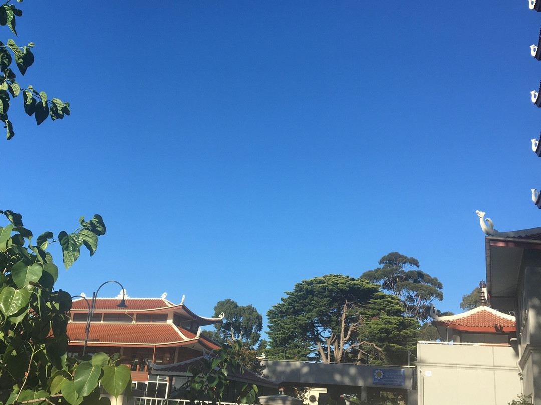 Hoa Nghiem Buddhist Temple-斯普林维尔必去景点