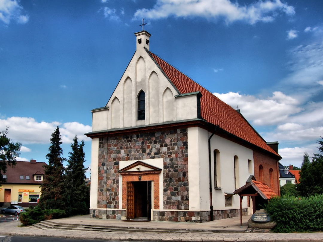 St. James Church in Murowana Goslina景点图片