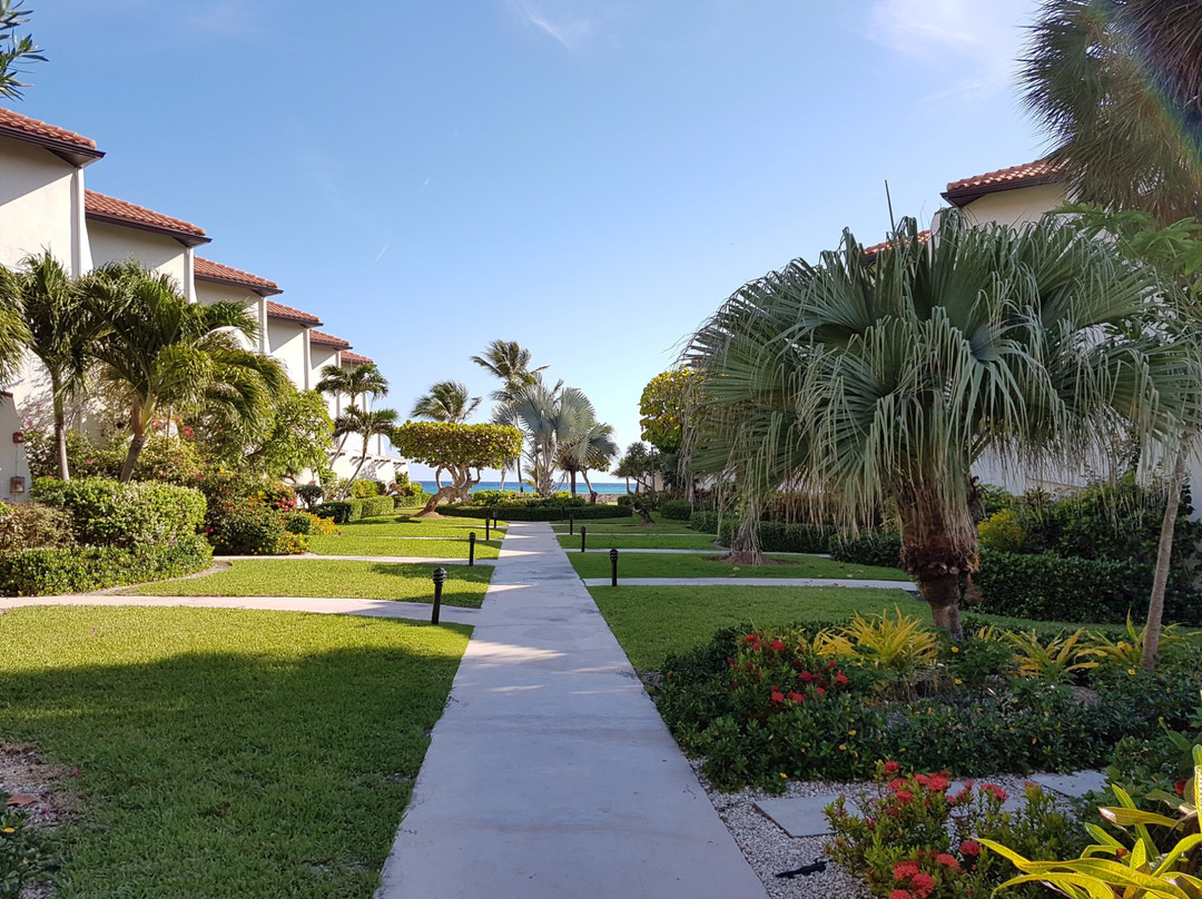 Pappagallo Beach Villas