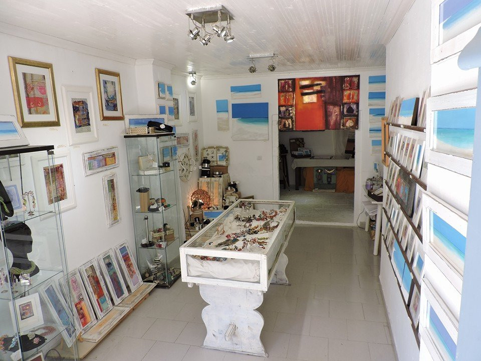 Pythias Gallery-Gaios必去景点