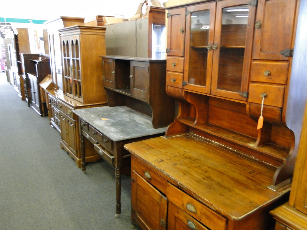 Mikes Unique, Collectable & Antique Flea Market-斯普林菲尔德必去景点