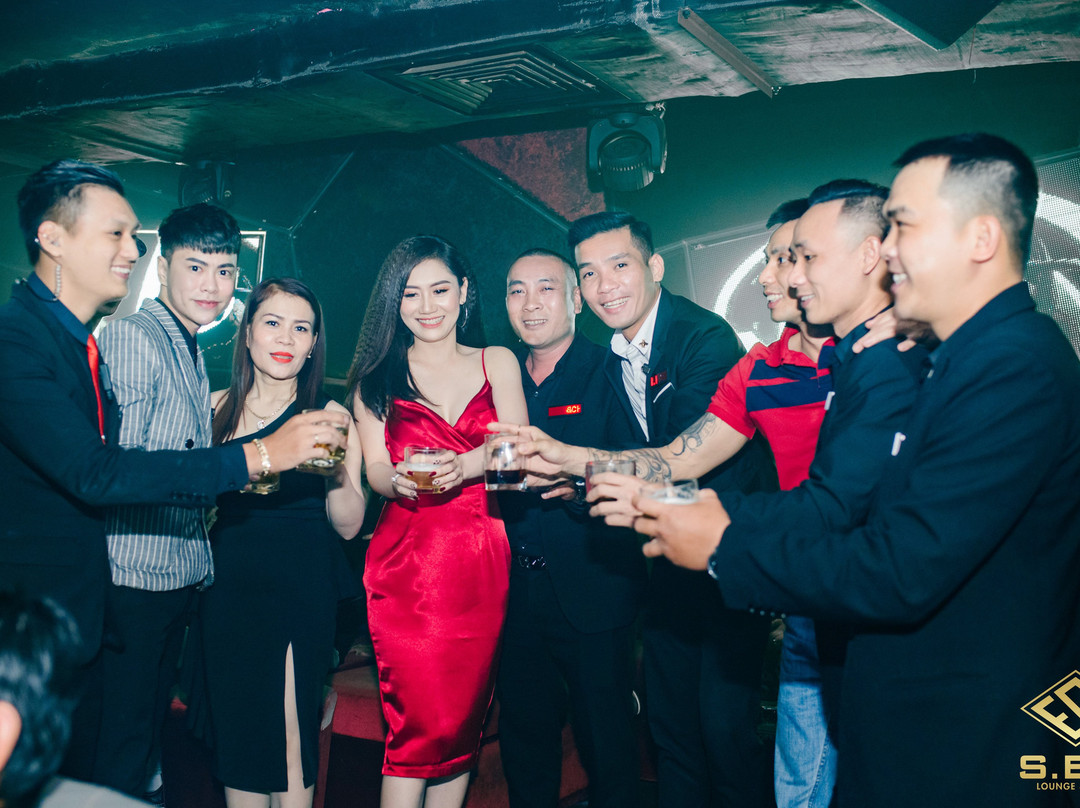 S.E.F Lounge & Chill-百里居必去景点