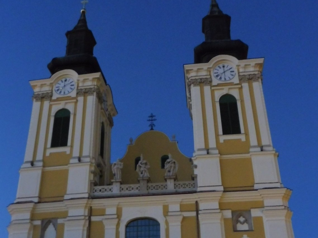 Koronázó Square景点图片