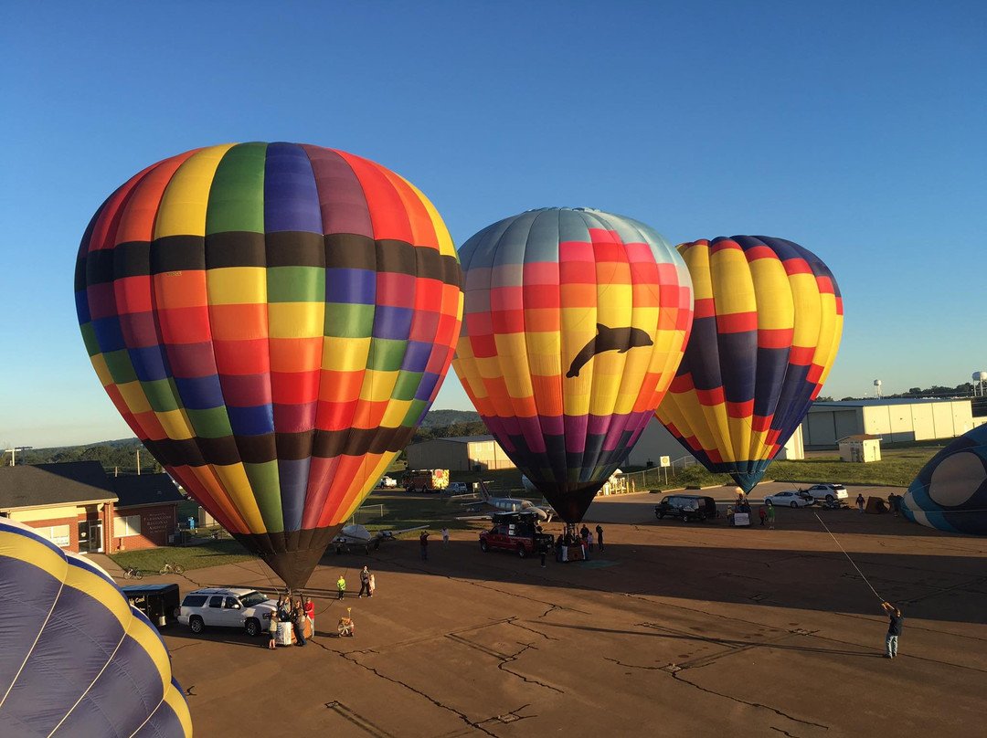 Balloons Over The Rainbow-High Ridge必去景点