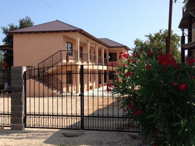Anzor Guest House-官方