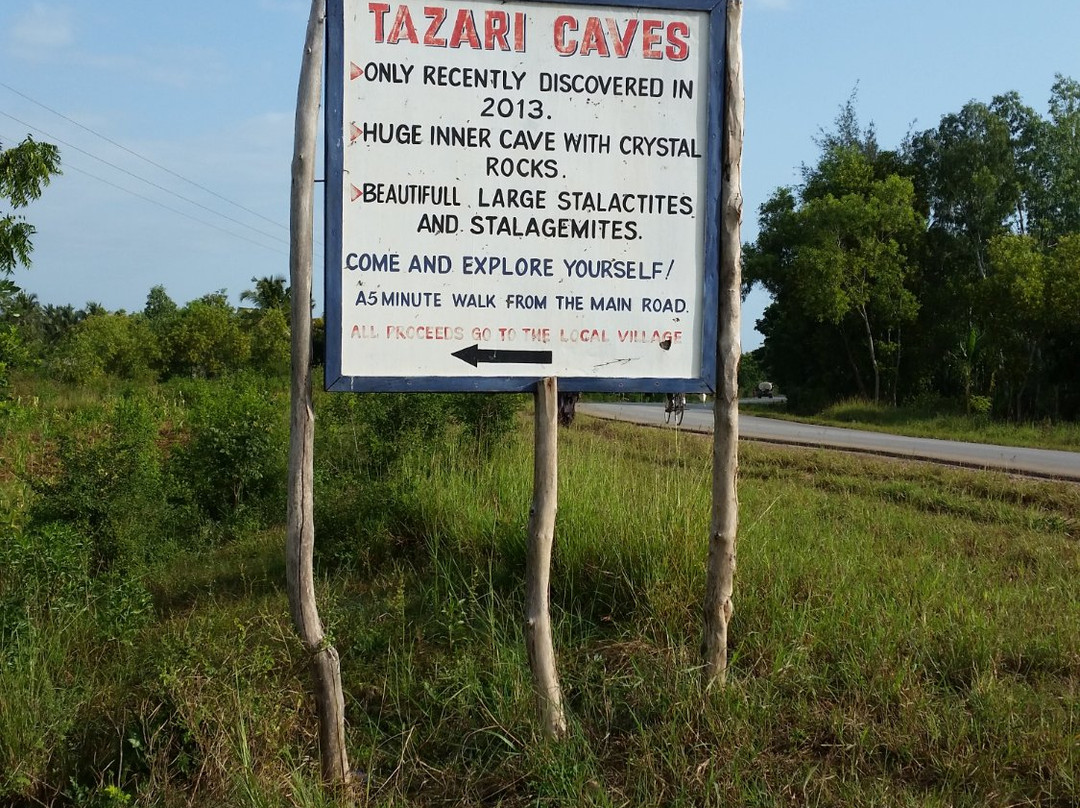 Tazari Caves景点图片