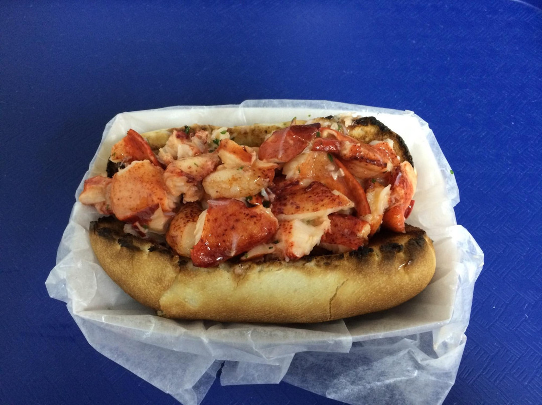 Uberti's Fish Market