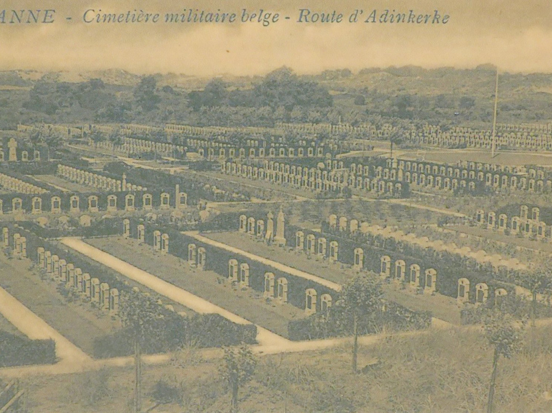 Adinkerke Military Cemetery景点图片