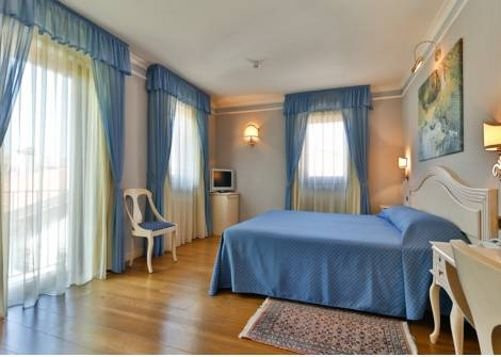 Morsano di Strada酒店住宿-Albergo da Nando