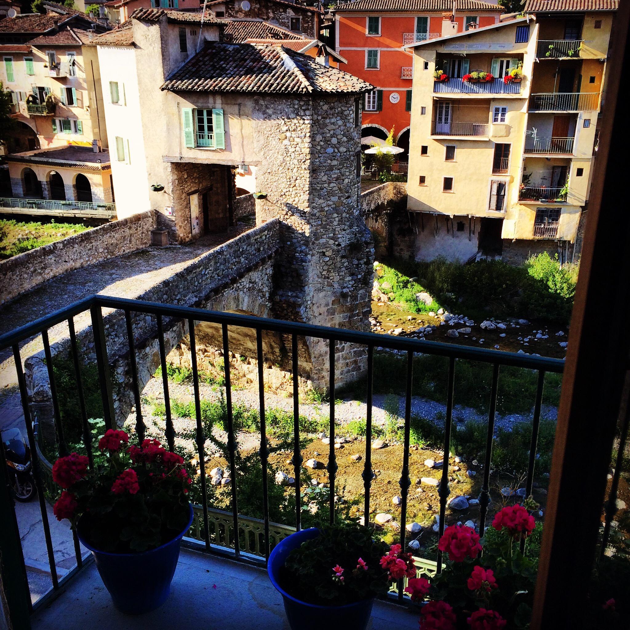 Auberge du Pont Vieux-官方