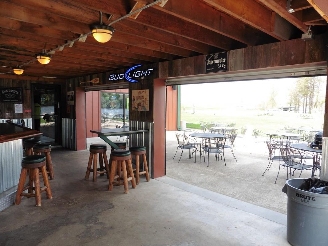 Tiki Beach Bar & Grill-Mosinee必去景点