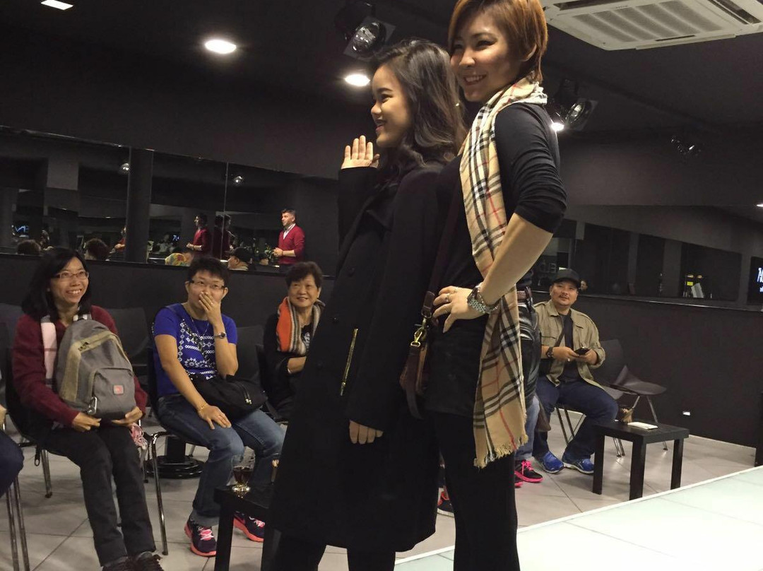 Emelda Leather & Fur-塞尔丘克必去景点