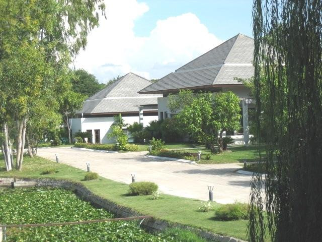 Oasis Hotel
