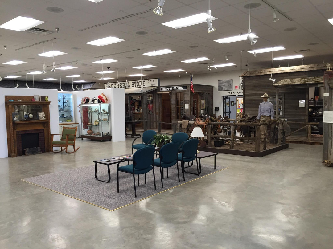 Window on the Plains Museum-杜马斯必去景点