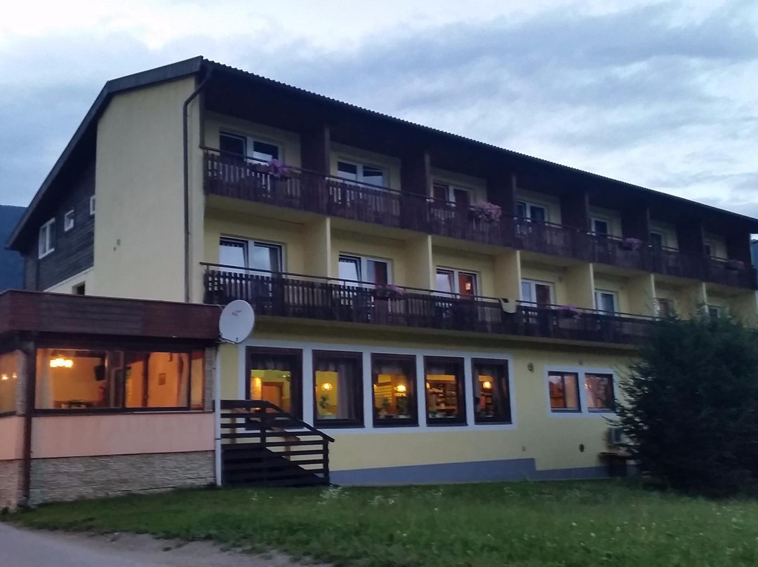 Bella Vista Hotel主图