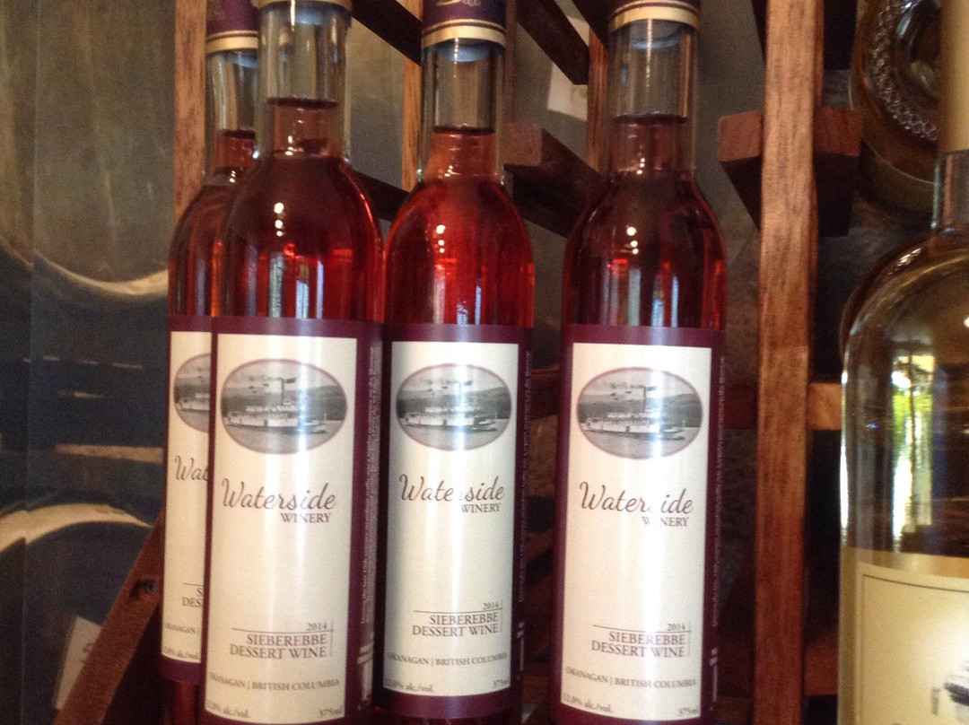 Waterside Vineyard & Winery景点图片