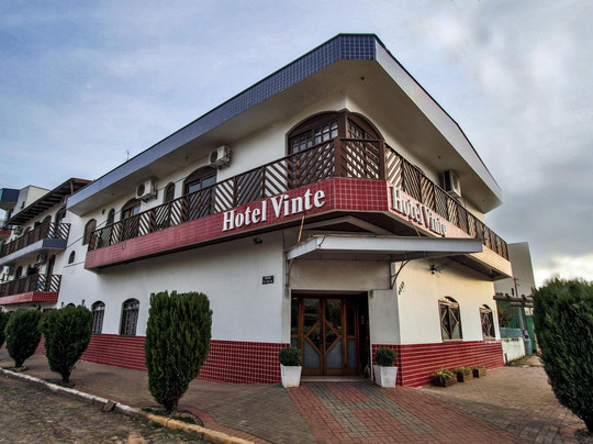 Santa Maria do Herval酒店住宿-Hotel Vinte