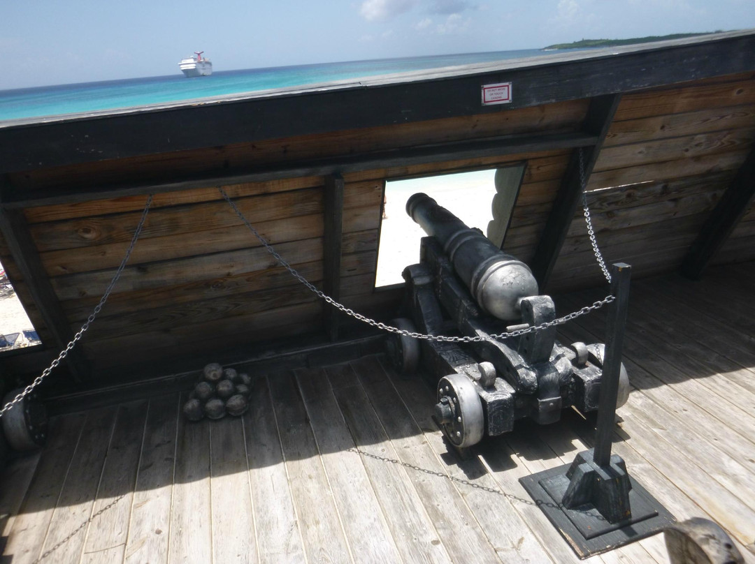 Half Moon Beach-Little San Salvador Island (Half Moon Cay)必去景点