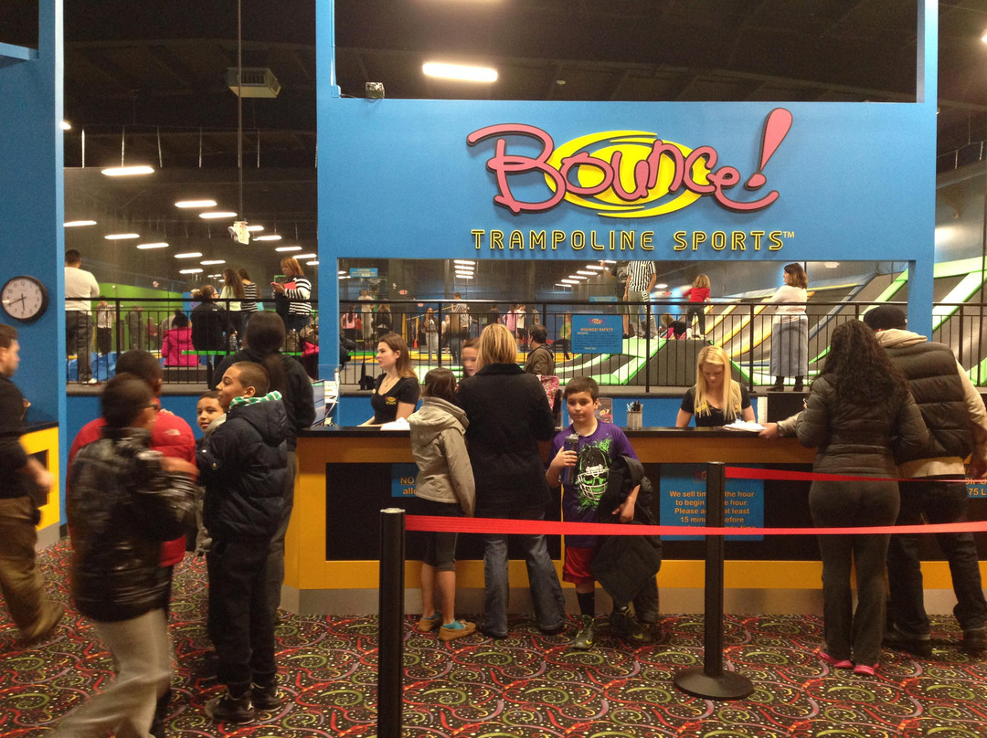 Bounce Sports & Entertainment Center景点图片