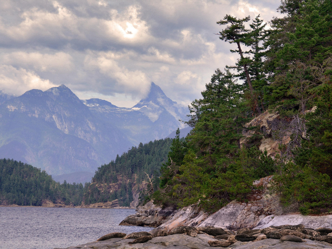 Pristine Charters-Lund必去景点