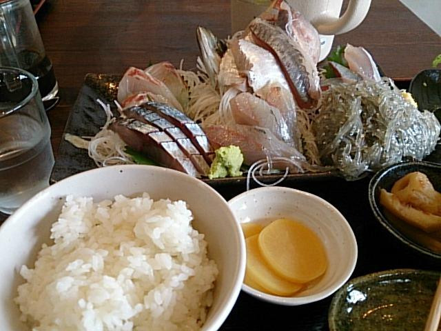 大矶町餐馆和美食-Meshiya Oisoko