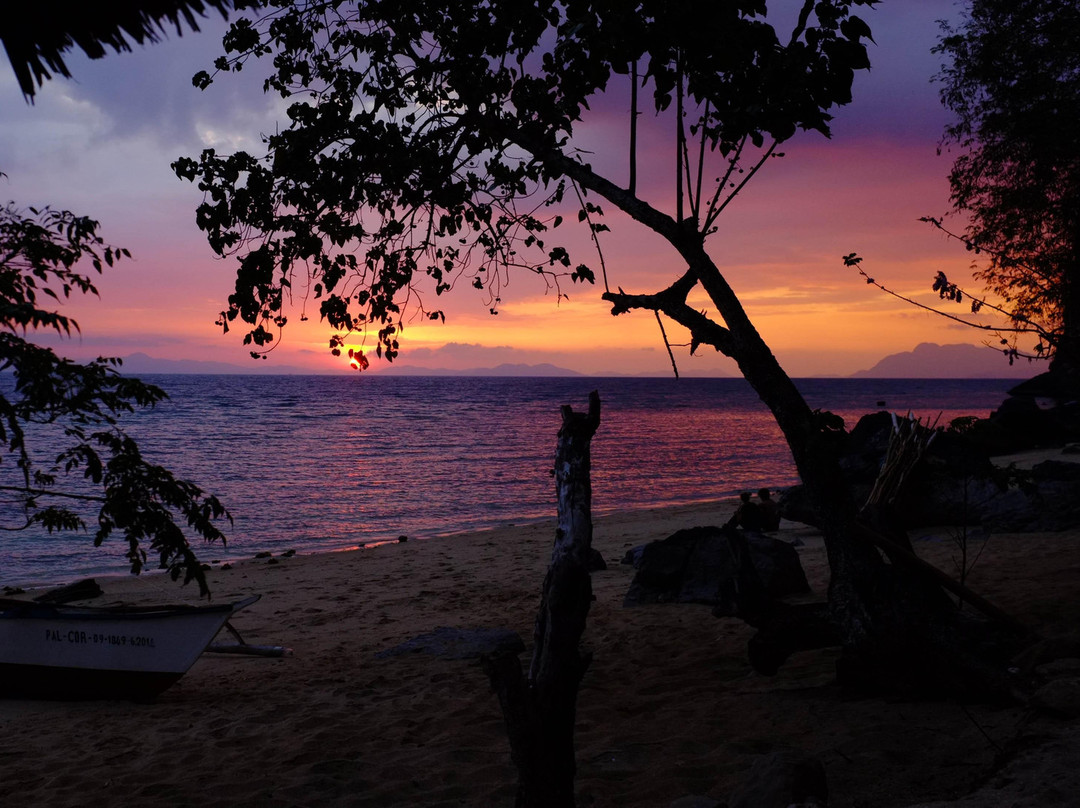 Malwayuyo Beach景点图片