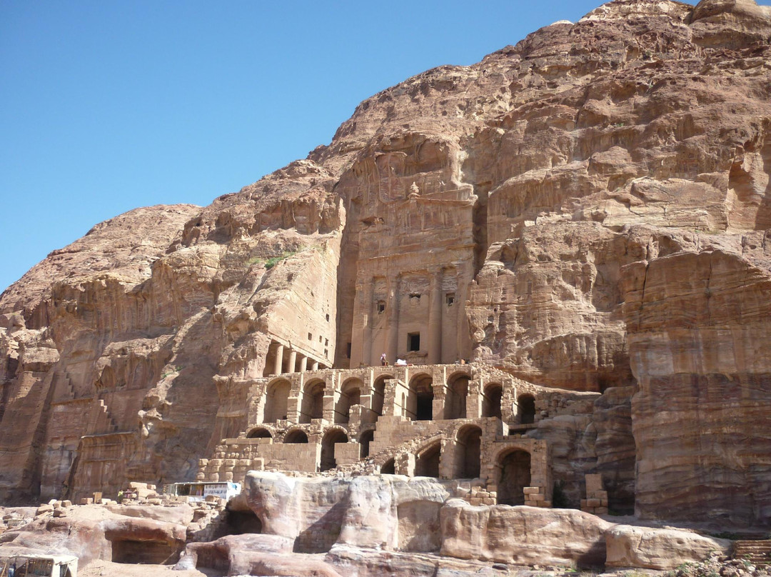 The Royal Tombs-佩特拉必去景点