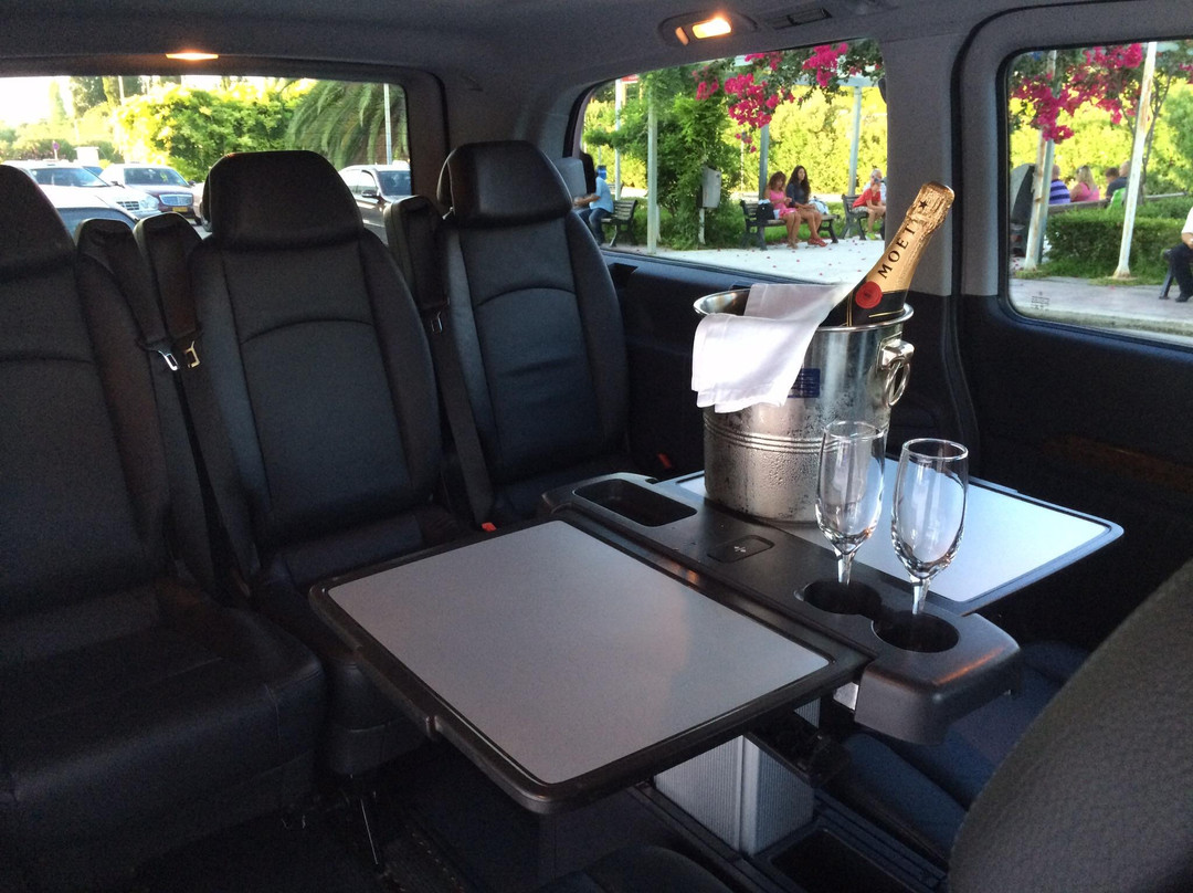 Caesars Limo Kefalonia-阿尔戈斯托利翁必去景点