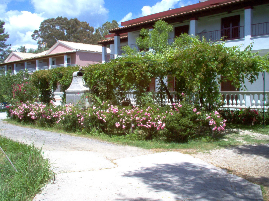 Alexandros Studios Apartments