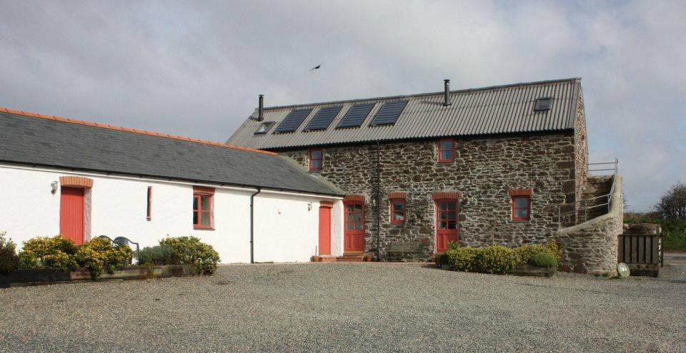 Upper Neeston Lodges