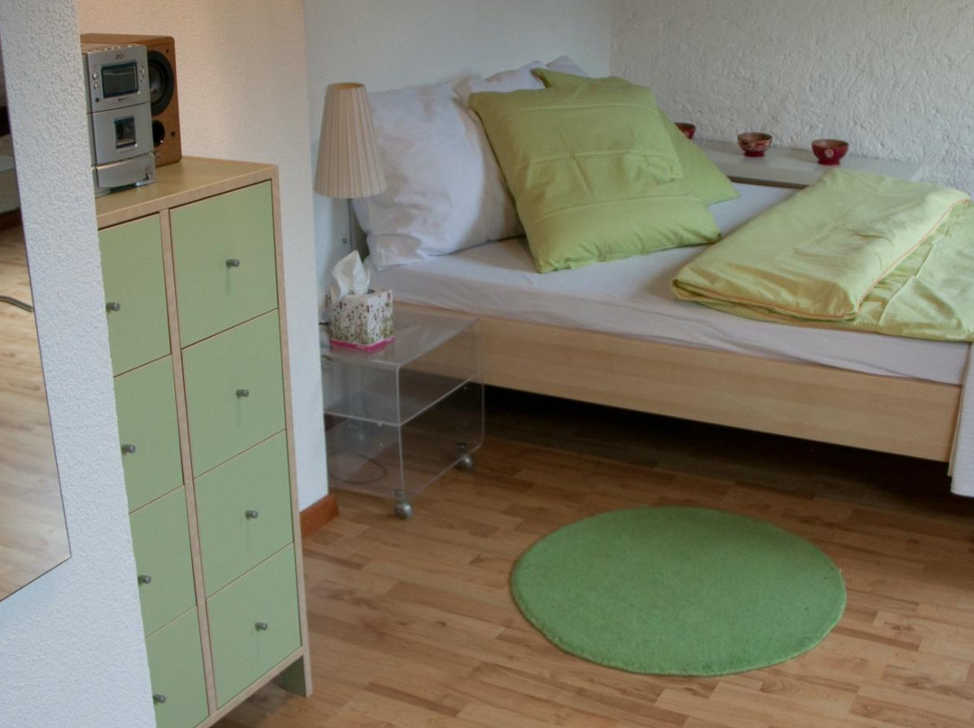 Bed and Breakfast 17主图