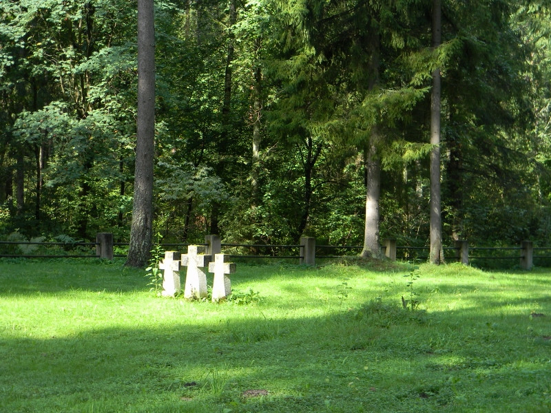 Valga Prison Camp Cemetery景点图片