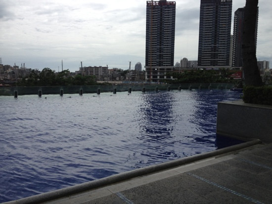 鸿洲埃德瑞度假酒店主图