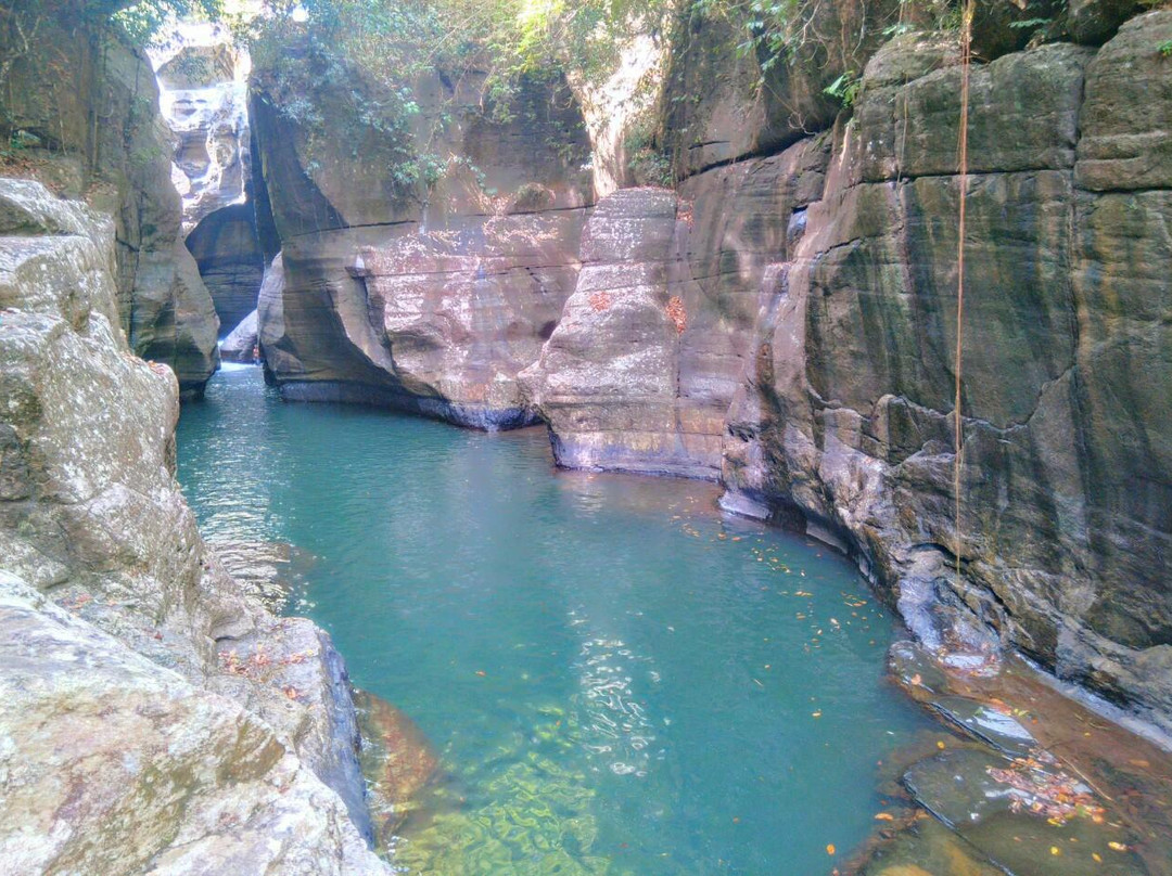 Cunca Wulang Waterfall景点图片