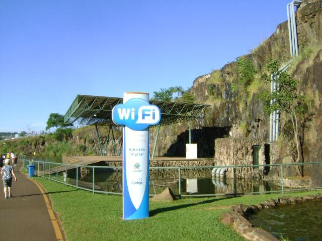 Municipal Park Dr. Luis Carlos Raya景点图片