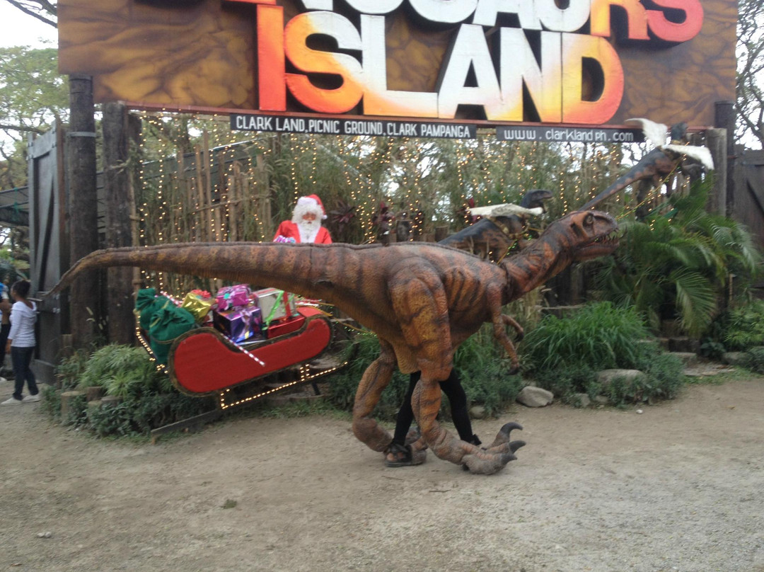Dinosaurs Island景点图片
